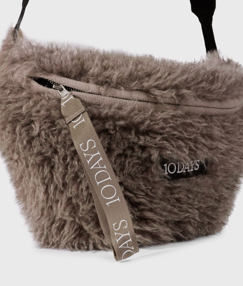 10DAYS Hairy Cross Body Bag – Bild 4